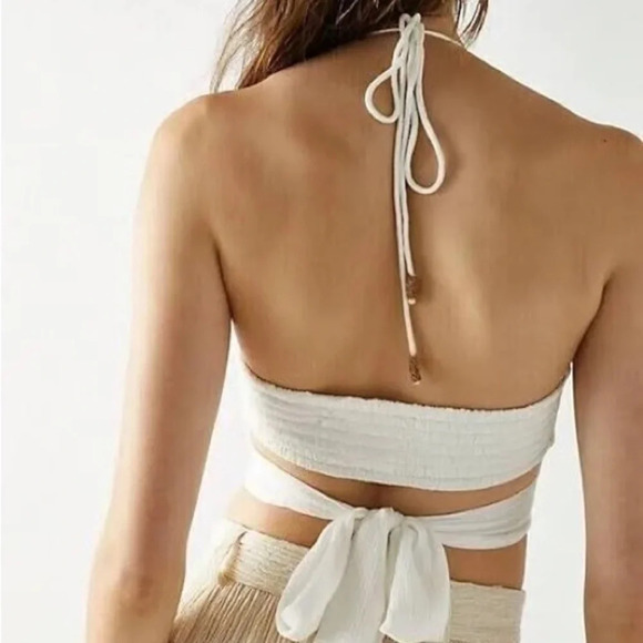 FREE PEOPLE ENDLESS SUMMER FLY AWAY HALTER CROPPED TOP - Picture 3 of 7